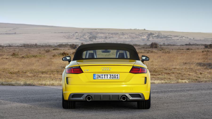 Audi TT Roadster S-Line (8S) 2018 года  (WW) (фото 13 из 33)